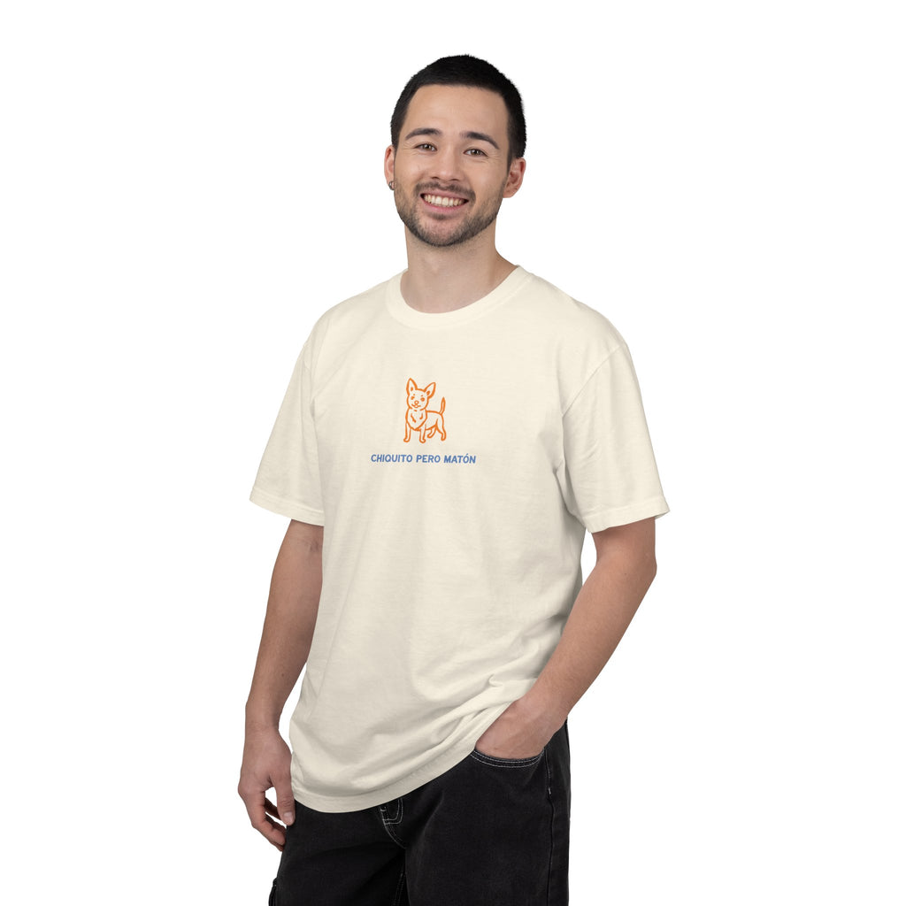 Chihuahua "Chiquito pero matón" Graphic T-Shirt — "Chiquito Pero Matón" Cute Pup Tee