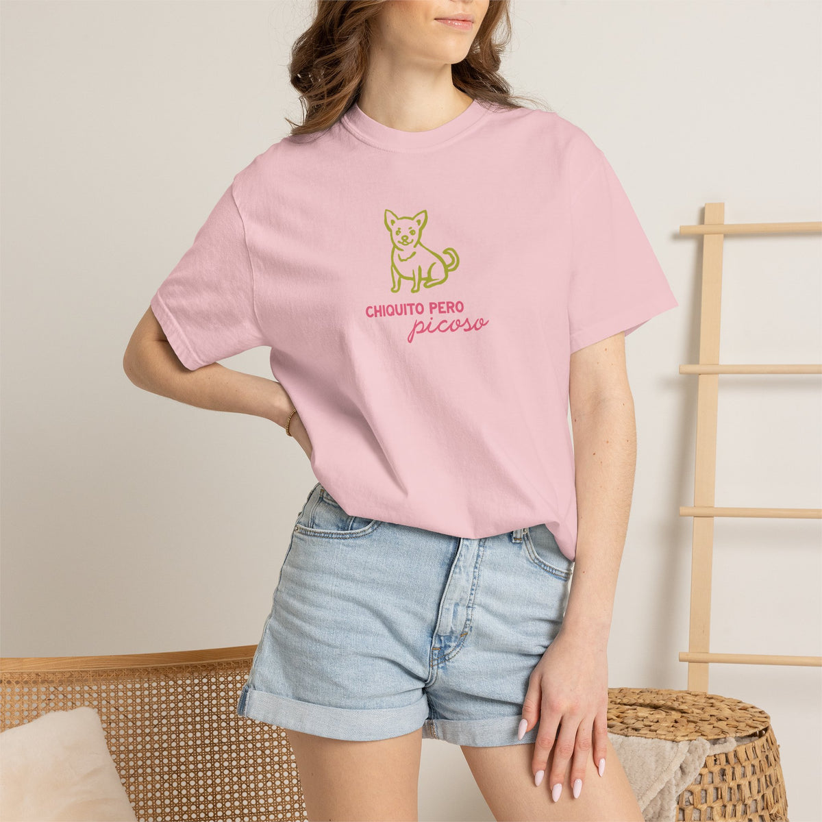 Chihuahua "Chiquito pero picoso" T-Shirt — Animal Rescue Advocacy Tee