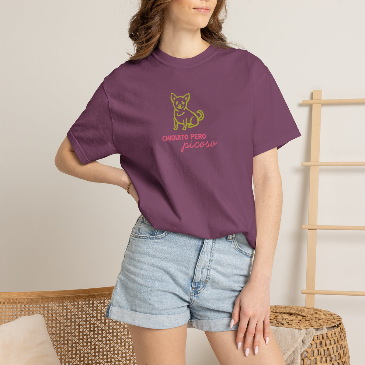 Chihuahua "Chiquito pero picoso" T-Shirt — Animal Rescue Advocacy Tee