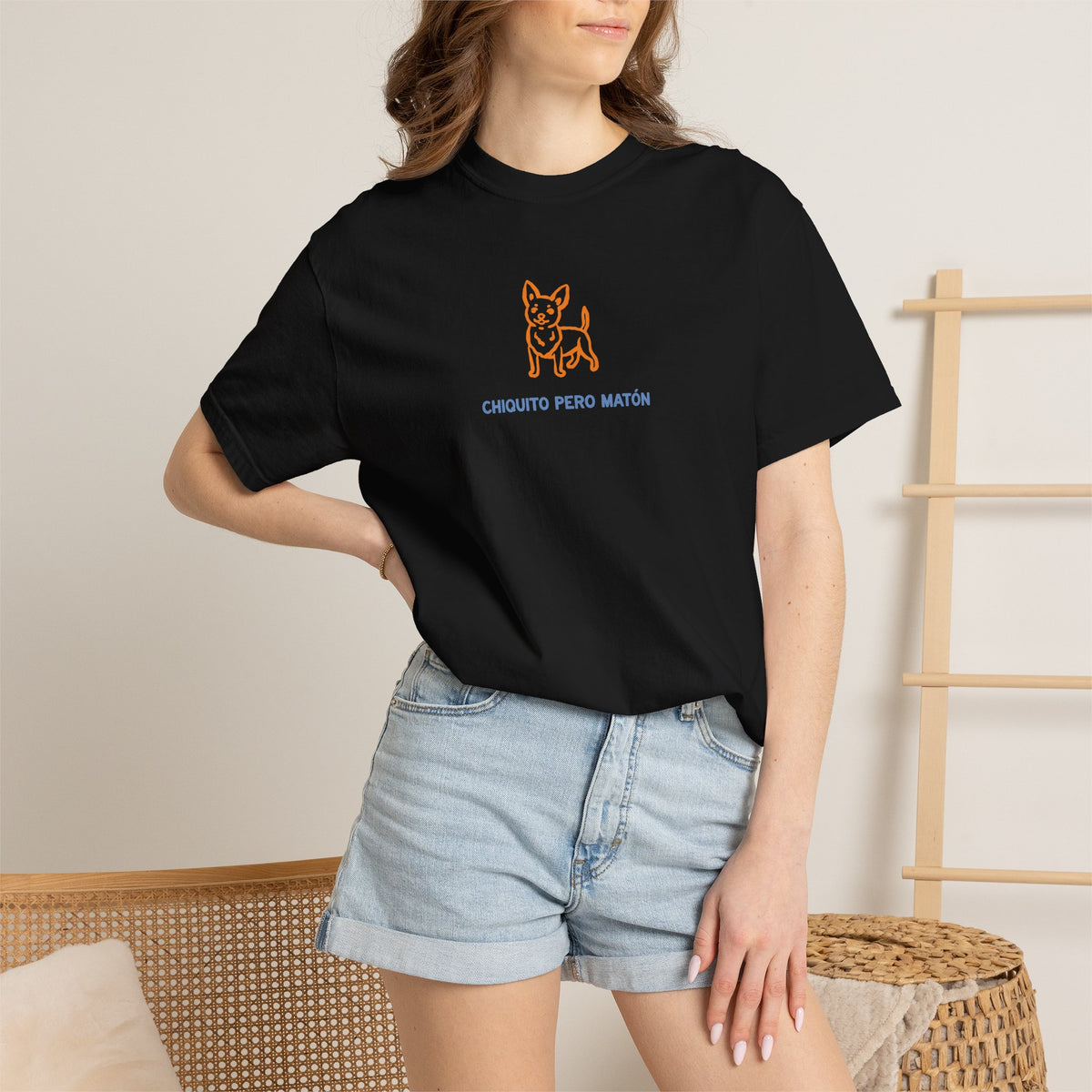 Chihuahua "Chiquito pero matón" Graphic T-Shirt — "Chiquito Pero Matón" Cute Pup Tee